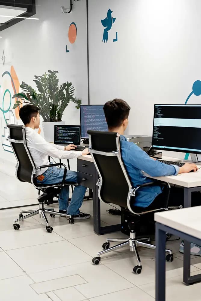 Cloud developers using AI-powered tools to build, deploy, and scale modern cloud applications in 2026