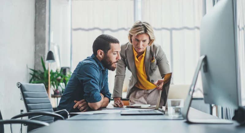 Step-by-step guide on how to become a Business Intelligence professional, including skills, career paths, salary insights, and job opportunities.