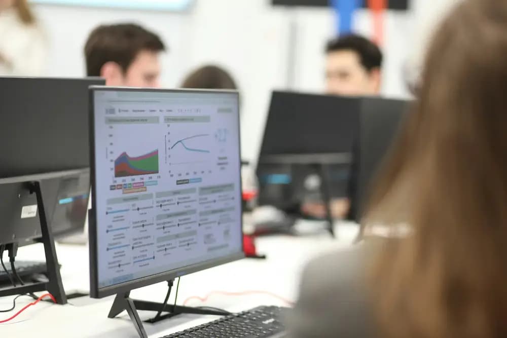 Refonte Learning AI Career Intern