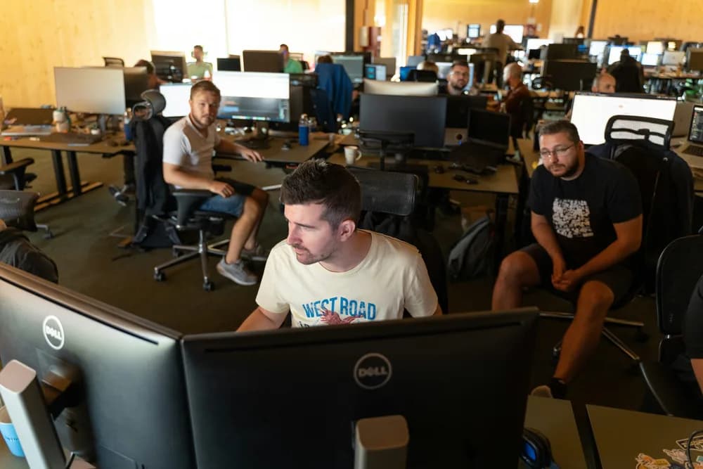 ata science & AI engineering professionals working on real-world machine learning and analytics projects at Refonte Learning, reflecting modern data science & AI engineering in 2026